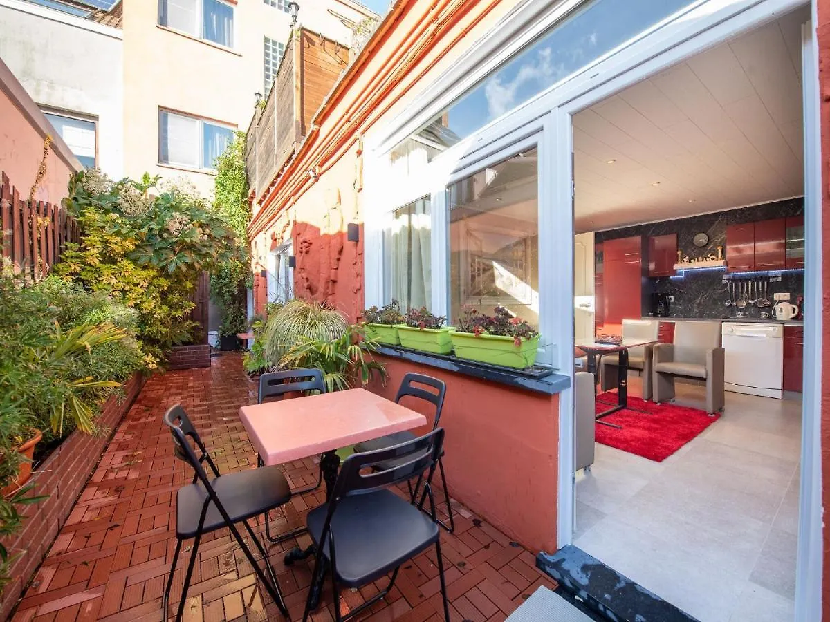 Ground Floor Apartment In Ostend Near The Sea location