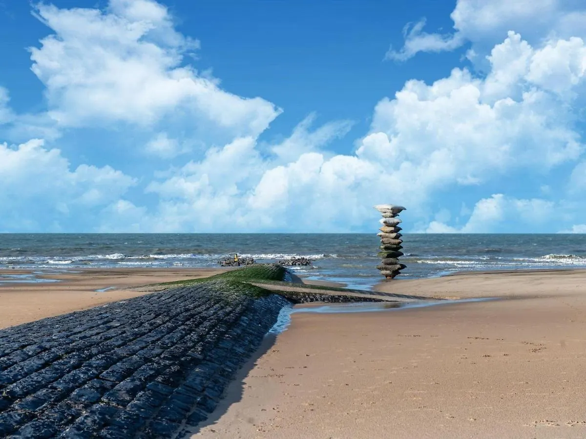 Ground Floor Apartment In Ostend Near The Sea