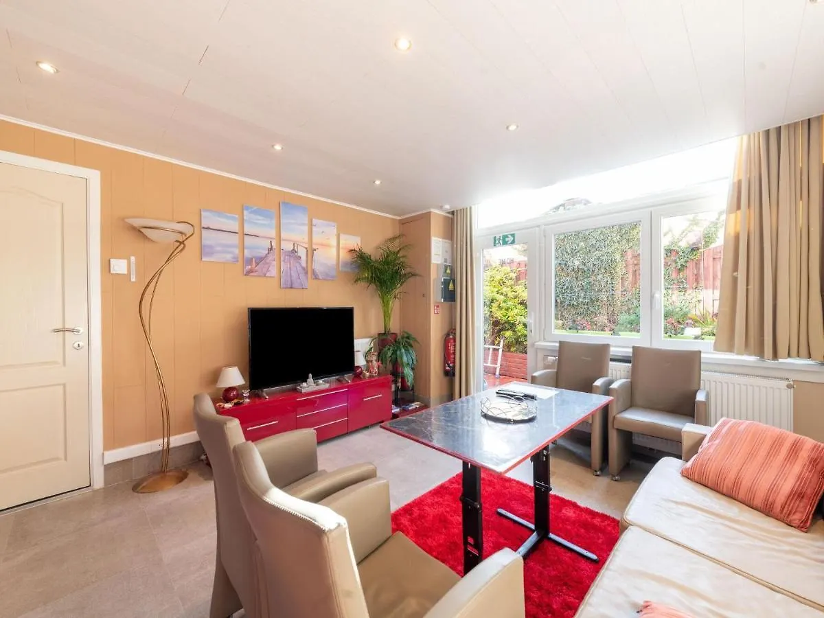 Ground Floor Apartment In Ostend Near The Sea 0*,  ベルギー
